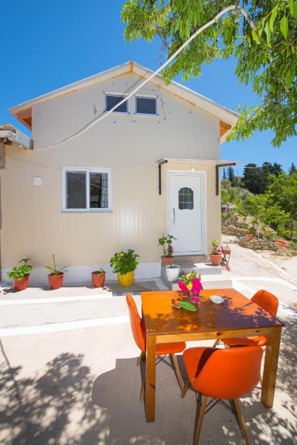 Traditional Houses In The Village Lazarata Exterior photo